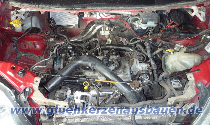 Abgerissene Glhkerze ausbauen aus
                          Opel Meriva mit 1.7 16V Motor