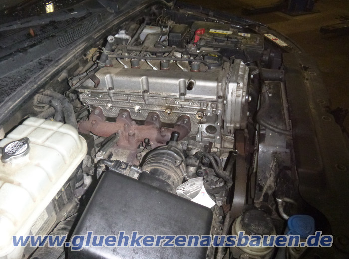 Abgerissene Glhkerze ausbauen aus Kia
                      Sorento 2.5 CRDi