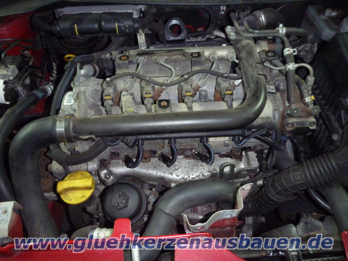 Abgerissene Glhkerze ausbauen aus
                          Suzuki Swift mit 1.3 Motor