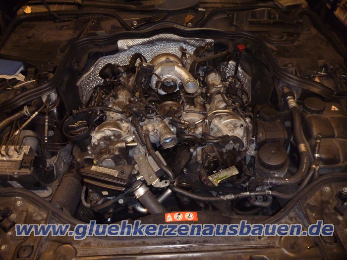 Abgerissene Glhkerzen
                        ausbauen aus Mercedes W211 mit V6 Motor