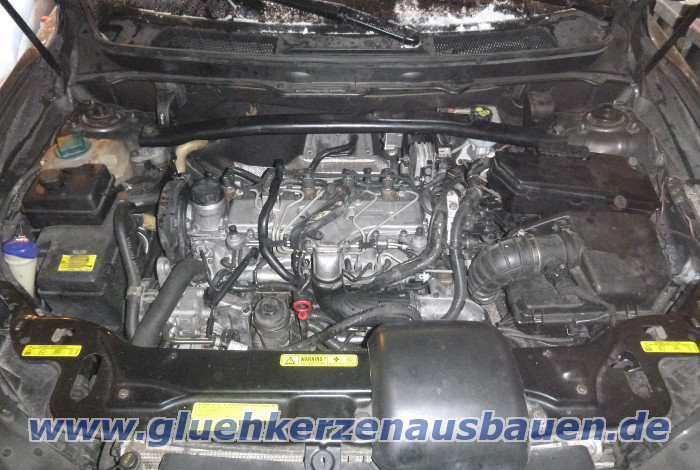 Abgerissene Glhkerze ausbauen aus
                          Volvo mit 2.4 Motor