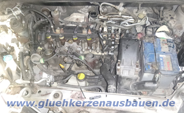 Abgerissene Glhkerze ausbauen aus
                          Toyota Yaris mit 1.4 D-4D Motor